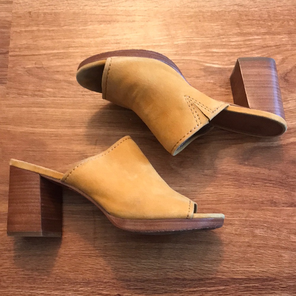 Frye Blake Mules - Mustard Suede - Like New!